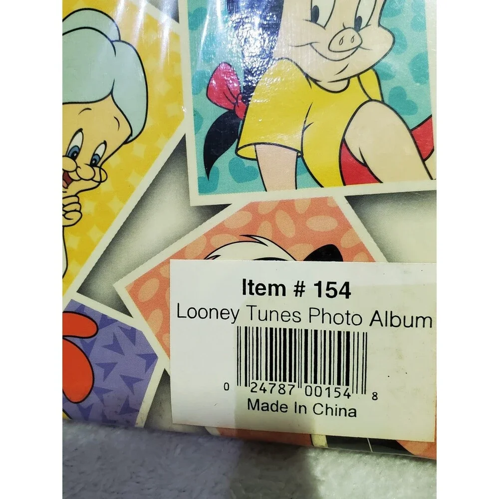 Sealed Vintage Warner Bros Looney Tunes 1999 Photo Album Pictures